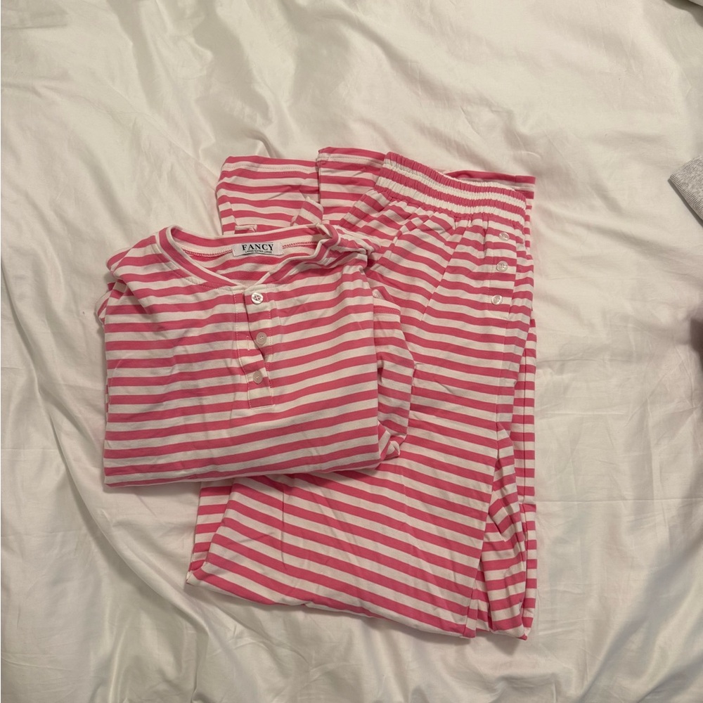 Fancy D striped Set